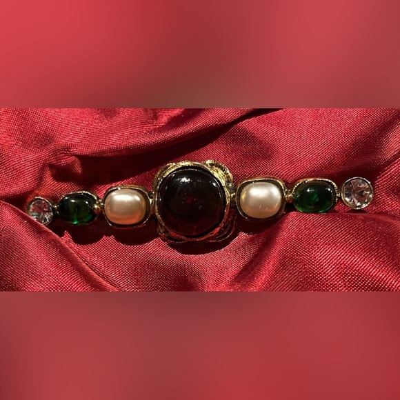 Rare Vintage signed Chanel brooch pin handmade in Paris, France, Maison Gripoix - Picture 1 of 9